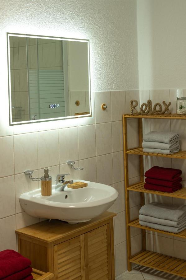 Ferienwohnung Fuchsbau Im Eg Des Ferienhauses Falkenhoehe Schwarzatal Exterior photo